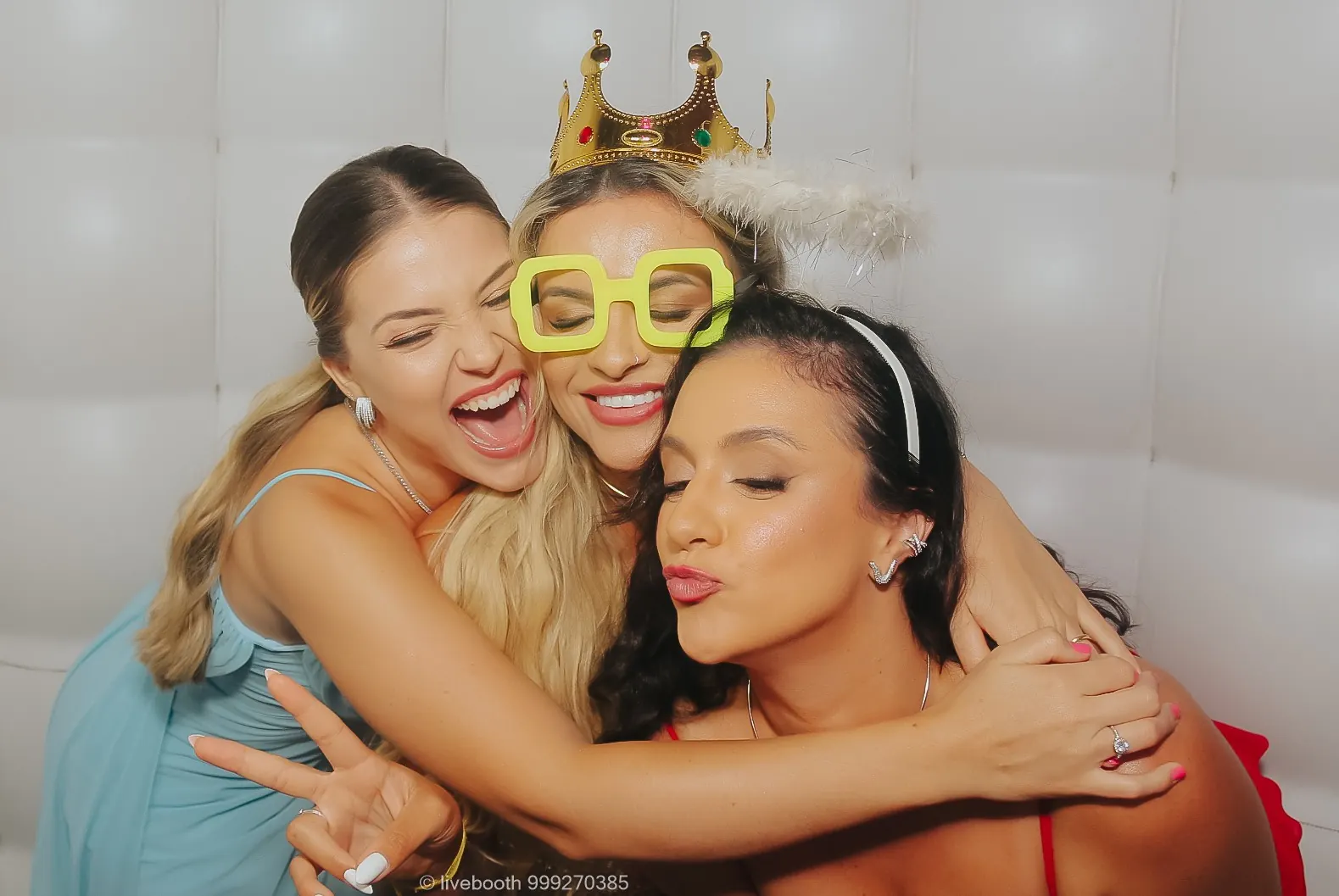 Foto de convidados em uma cabine Livebooth