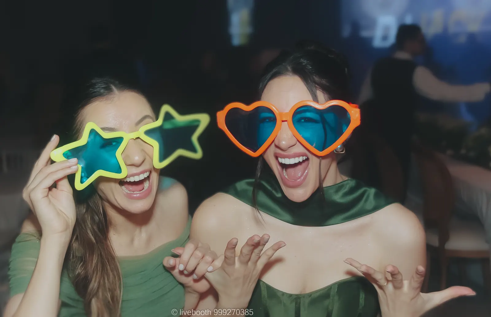 Foto de convidados em uma cabine Livebooth